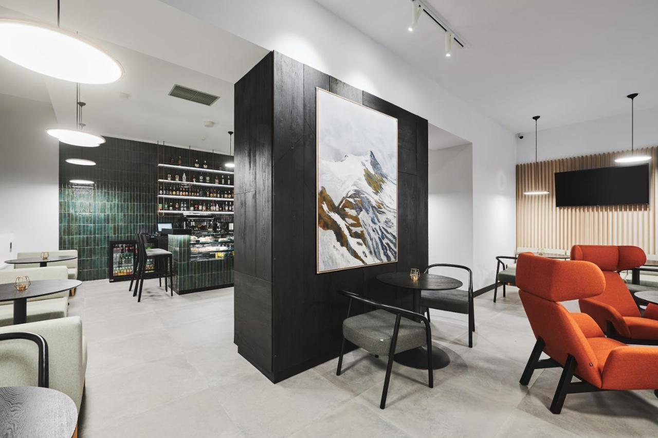 Hotel Zagron シュチルク エクステリア 写真