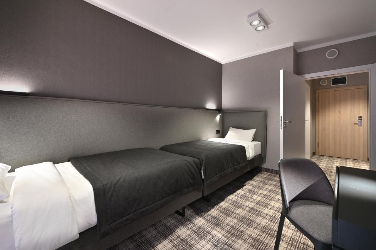 Hotel Zagron シュチルク エクステリア 写真